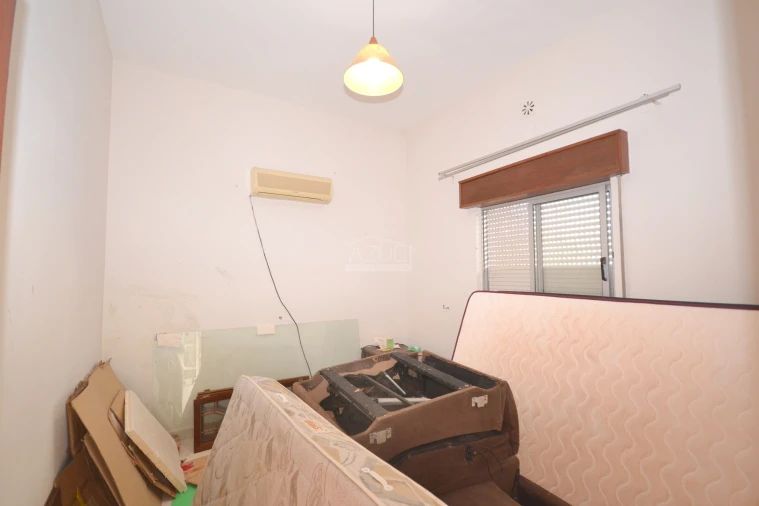 Moradia T4 para Venda em Loule (São Sebastião) Foto 13