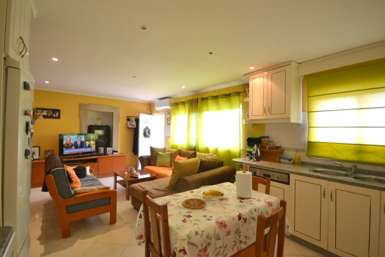 Moradia T4 para Venda em Loule (São Sebastião) Foto 7