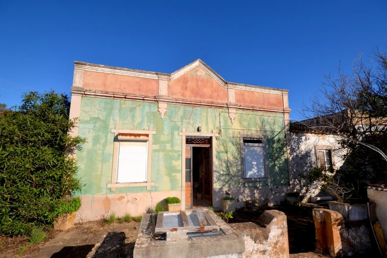 Moradia T3 para Venda em Loule (São Sebastião) Foto 1