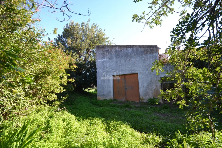 Moradia T3 para Venda em Loule (São Sebastião) Foto 4