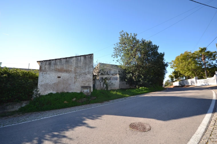 Moradia T3 para Venda em Loule (São Sebastião) Foto 3