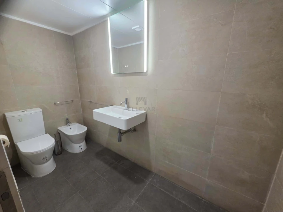 Negócio para Venda em Funchal (Santa Luzia) Foto 8