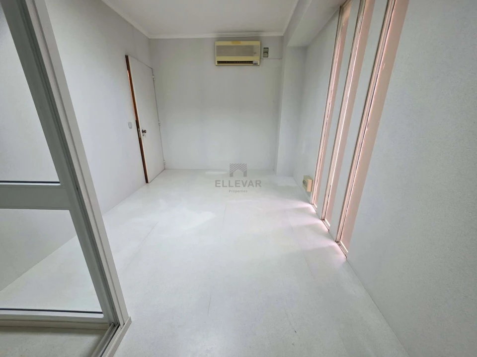 Negócio para Venda em Funchal (Santa Luzia) Foto 11