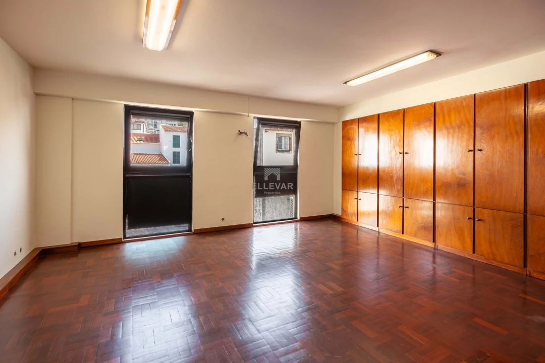 Apartamento T1 para Venda em Funchal (Santa Luzia) Foto 11