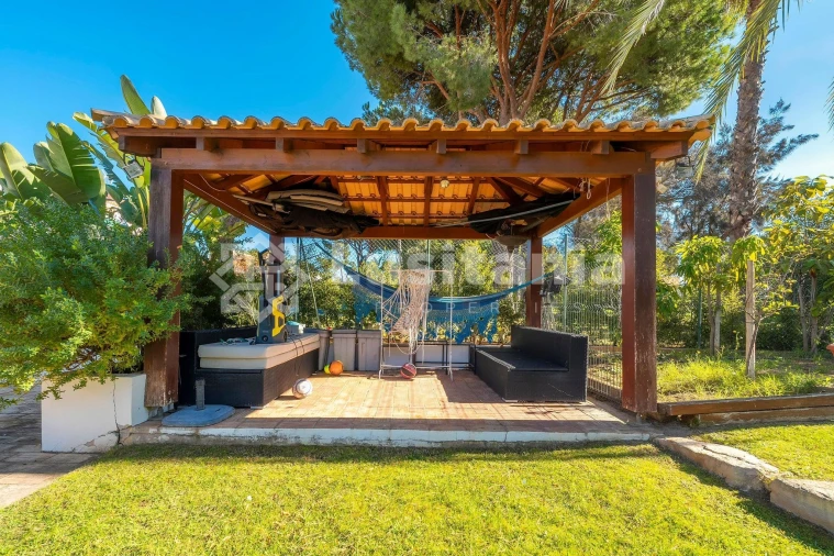 Moradia T4 para Venda em Quarteira Foto 56