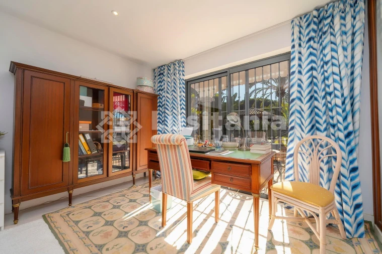 Moradia T4 para Venda em Quarteira Foto 22