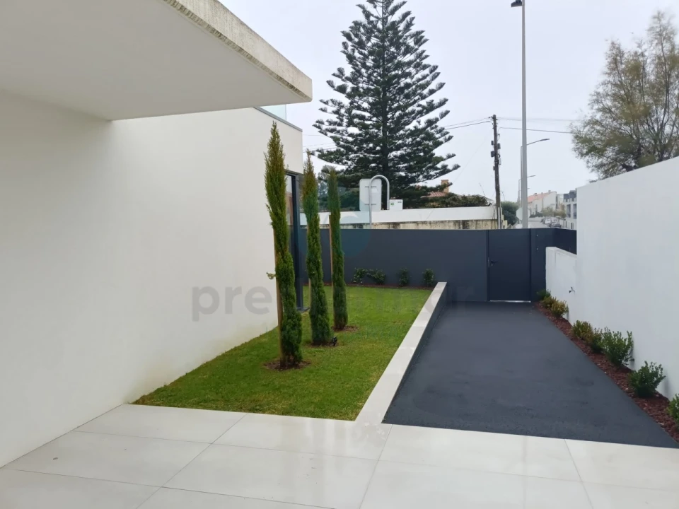 Moradia T5 para Venda em Canidelo Foto 4