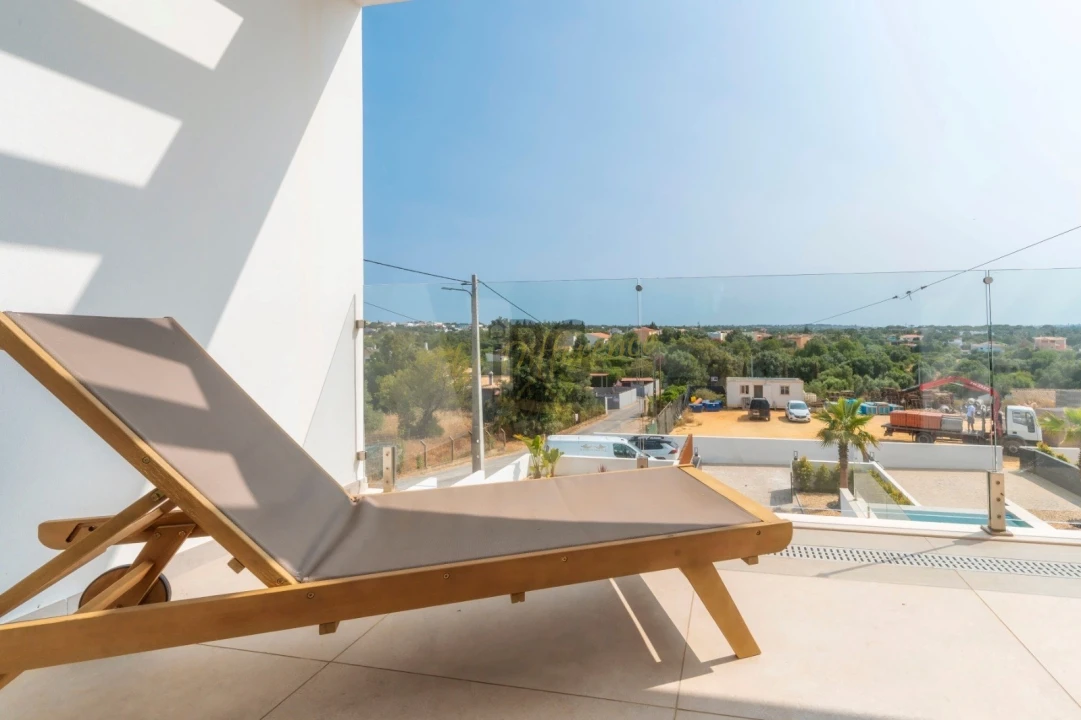 Moradia T3 para Venda em Almancil Foto 43