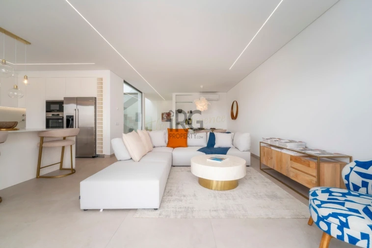 Moradia T3 para Venda em Almancil Foto 8