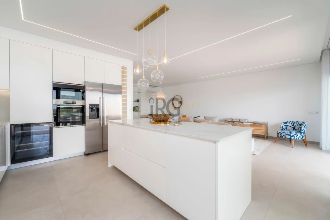 Moradia T3 para Venda em Almancil Foto 14