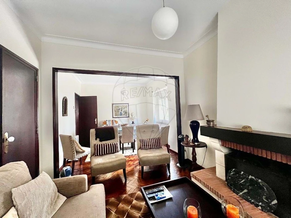 Moradia T4 para Venda em Algueirão-Mem Martins Foto 9