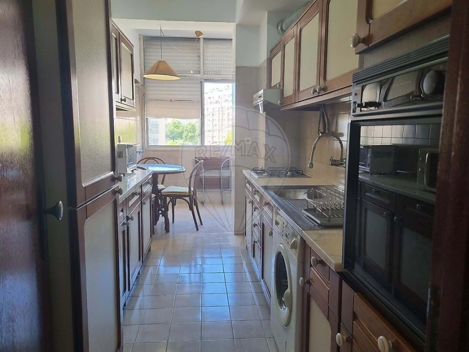 Apartamento T2 para Venda em Beato Foto 7