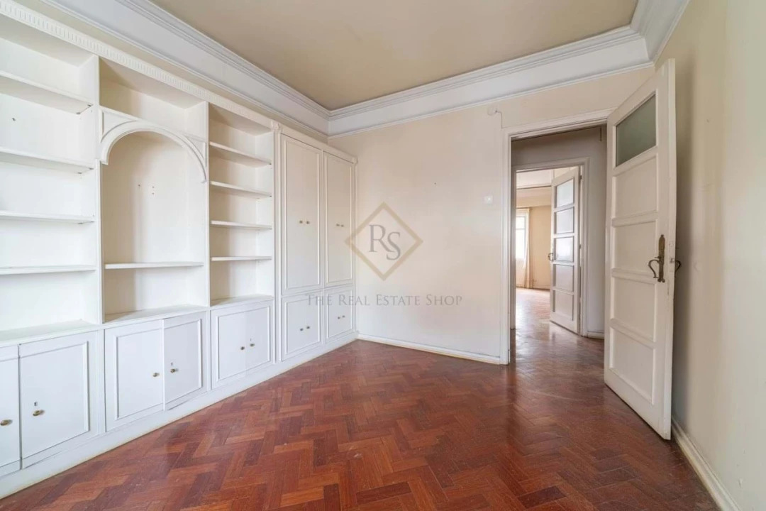 Apartamento T5 para Venda em Avenidas Novas Foto 10