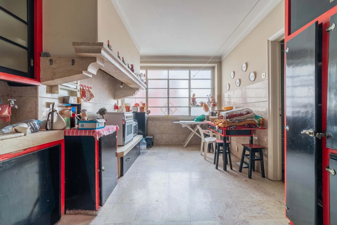 Apartamento T5 para Venda em Avenidas Novas Foto 18