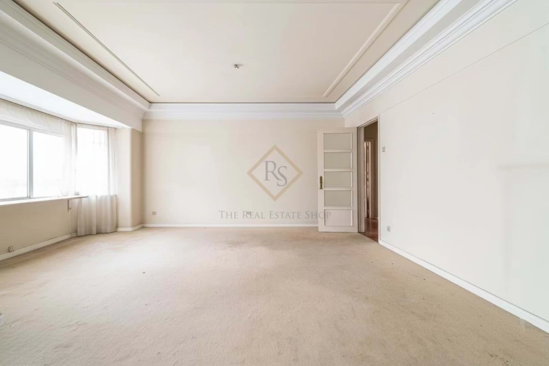 Apartamento T5 para Venda em Avenidas Novas Foto 5