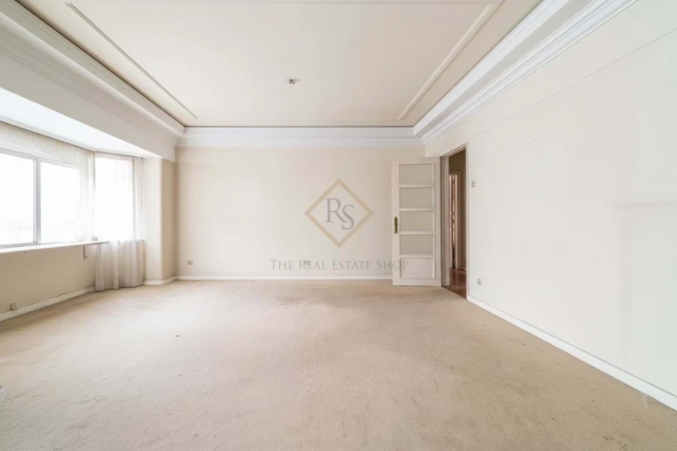 Apartamento T5 para Venda em Avenidas Novas Foto 5