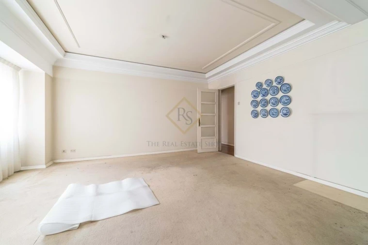 Apartamento T5 para Venda em Avenidas Novas Foto 6