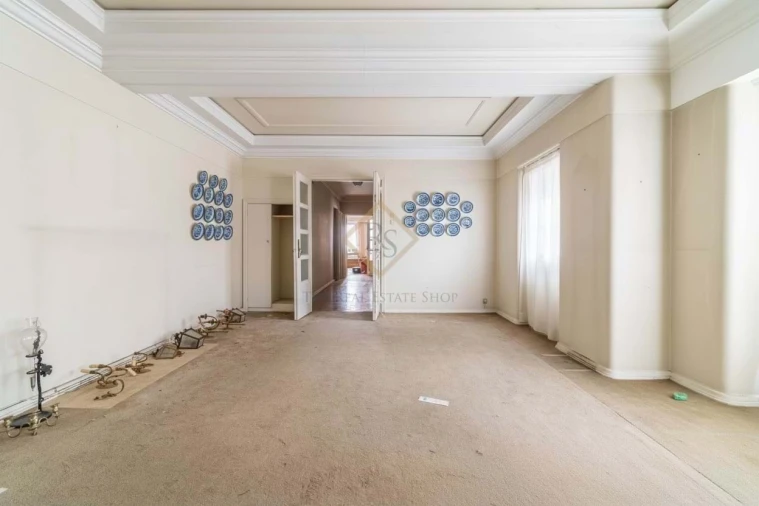 Apartamento T5 para Venda em Avenidas Novas Foto 7