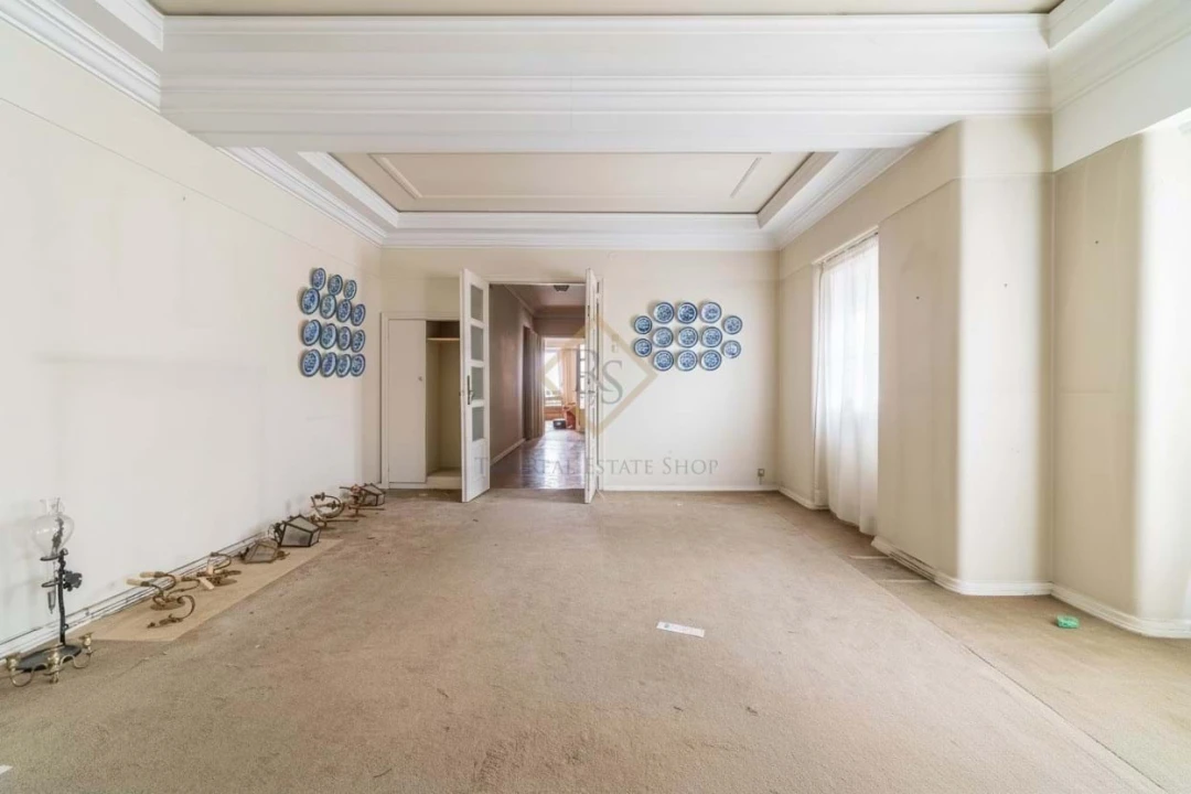 Apartamento T5 para Venda em Avenidas Novas Foto 7