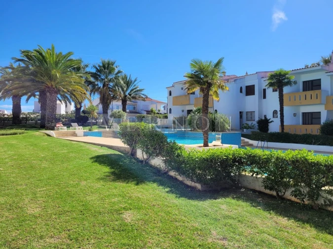 Apartamento T2 para Venda em Lagoa e Carvoeiro Foto 14