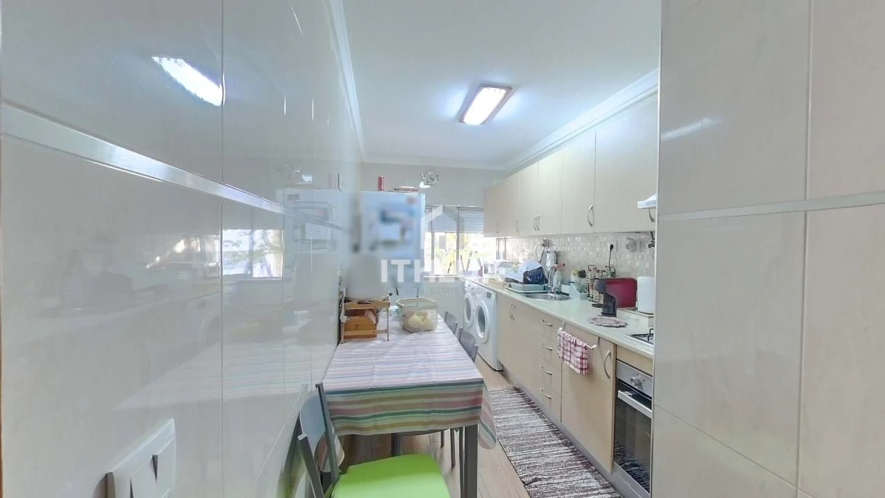 Apartamento T2 para Venda em São Bras e São Lourenço Foto 12