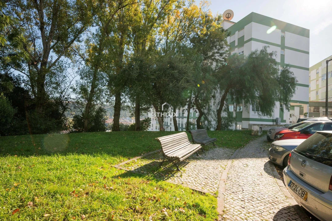 Apartamento T2 para Venda em Odivelas Foto 39