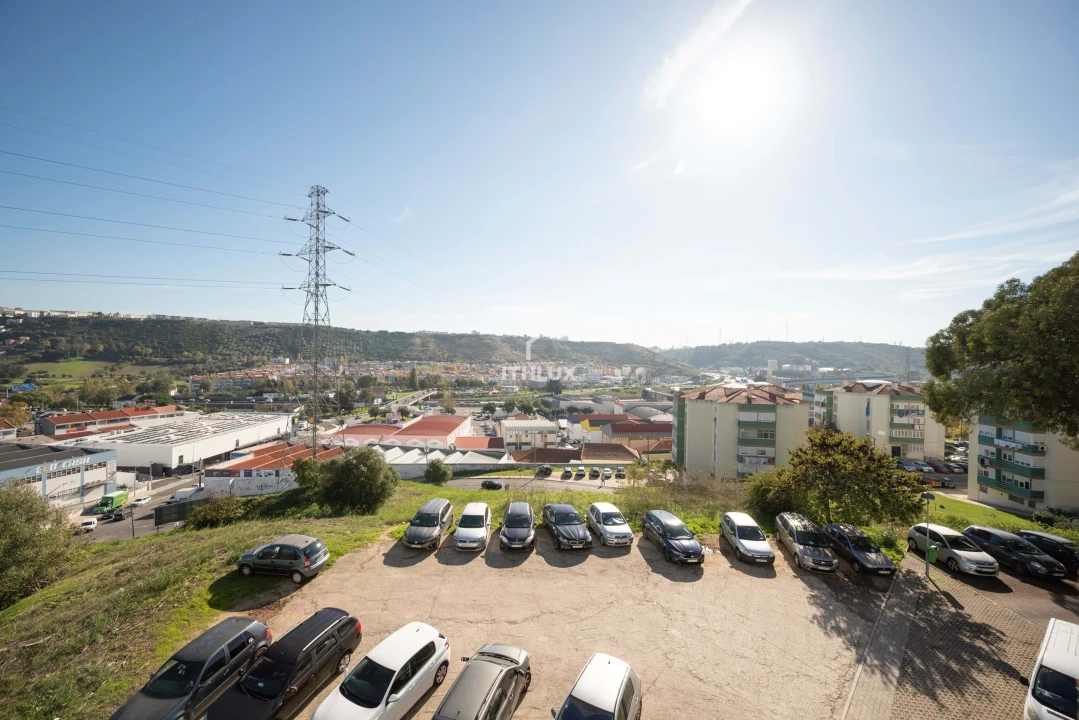 Apartamento T2 para Venda em Odivelas Foto 36