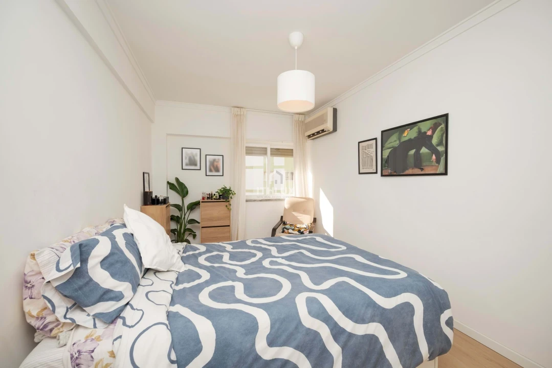 Apartamento T2 para Venda em Odivelas Foto 12