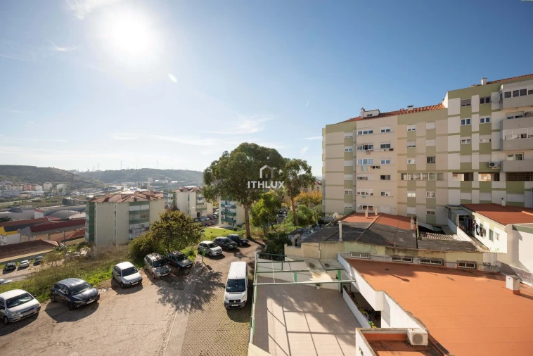 Apartamento T2 para Venda em Odivelas Foto 37