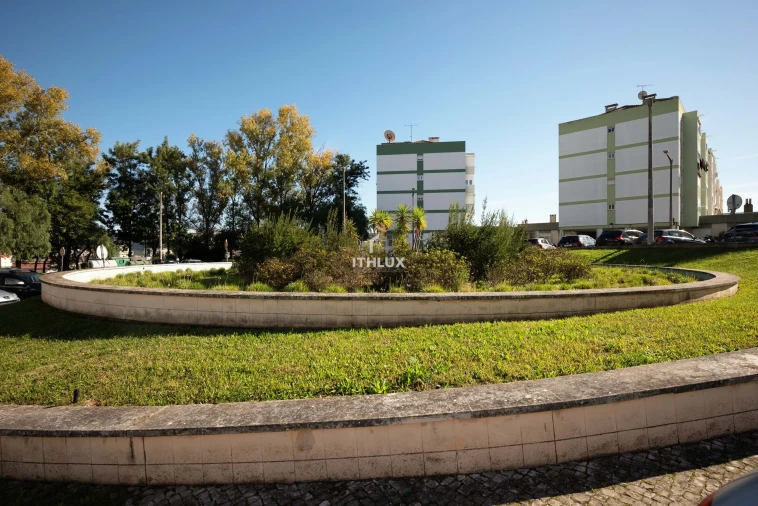 Apartamento T2 para Venda em Odivelas Foto 40