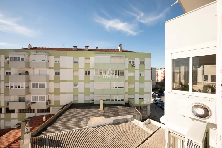 Apartamento T2 para Venda em Odivelas Foto 23