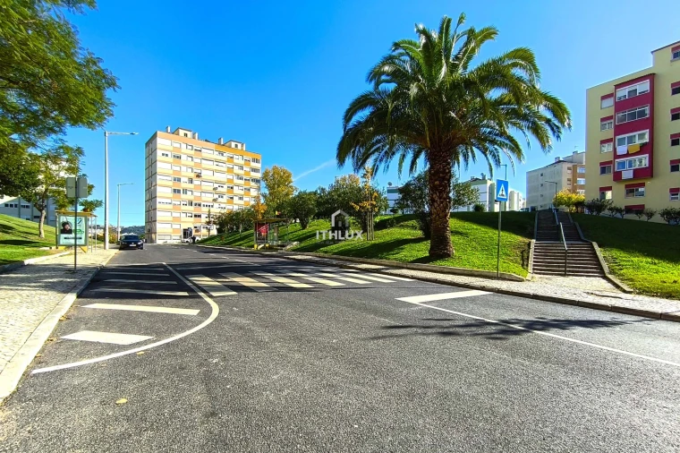Apartamento T2 para Venda em Odivelas Foto 41