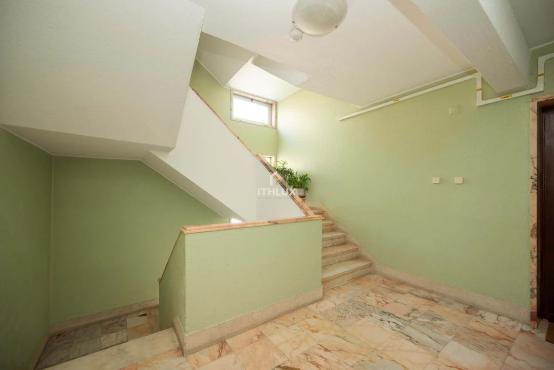 Apartamento T2 para Venda em Odivelas Foto 26