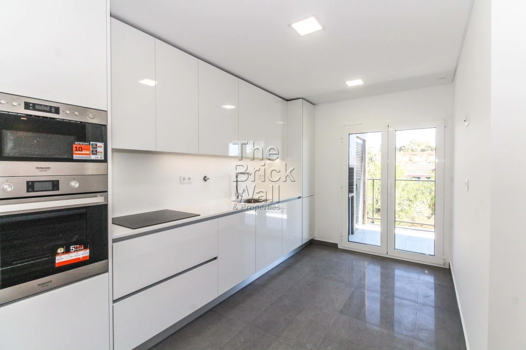 Apartamento T3 para Venda em Alverca do Ribatejo e Sobralinho Foto 3