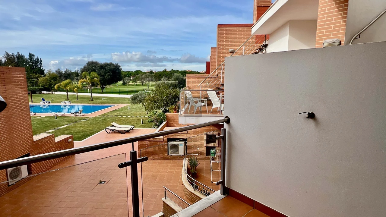 Apartamento T1 para Venda em Quarteira Foto 20