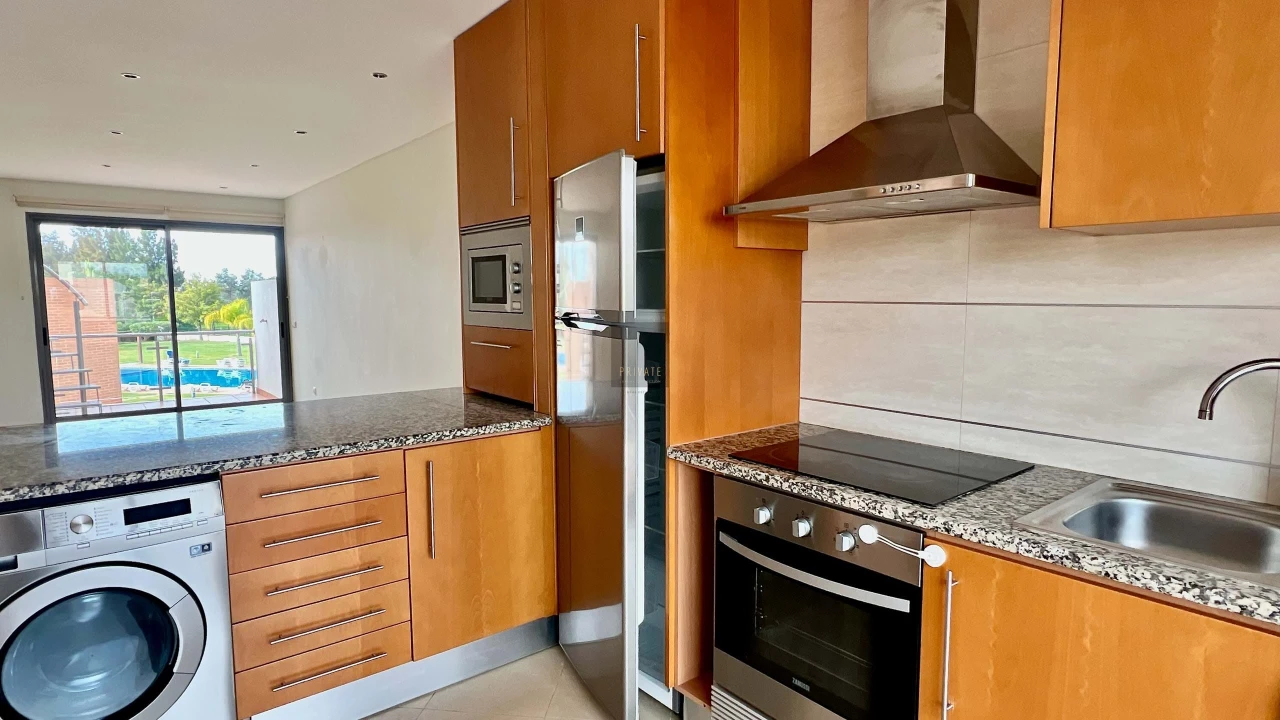 Apartamento T1 para Venda em Quarteira Foto 8