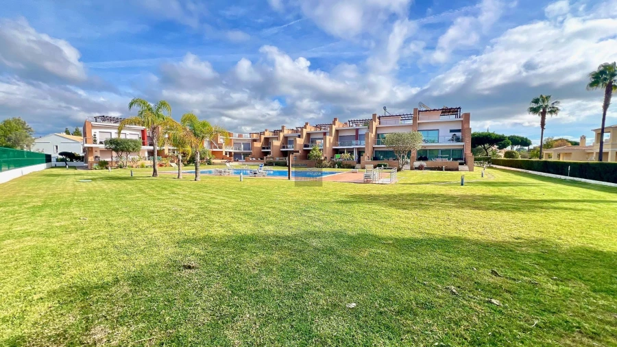 Apartamento T1 para Venda em Quarteira Foto 31