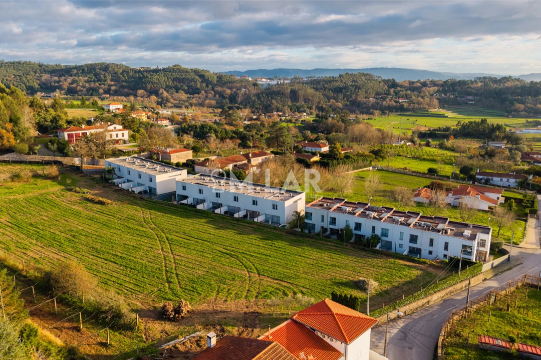 Moradia T3 para Venda em Lemenhe, Mouquim e Jesufrei Foto 46