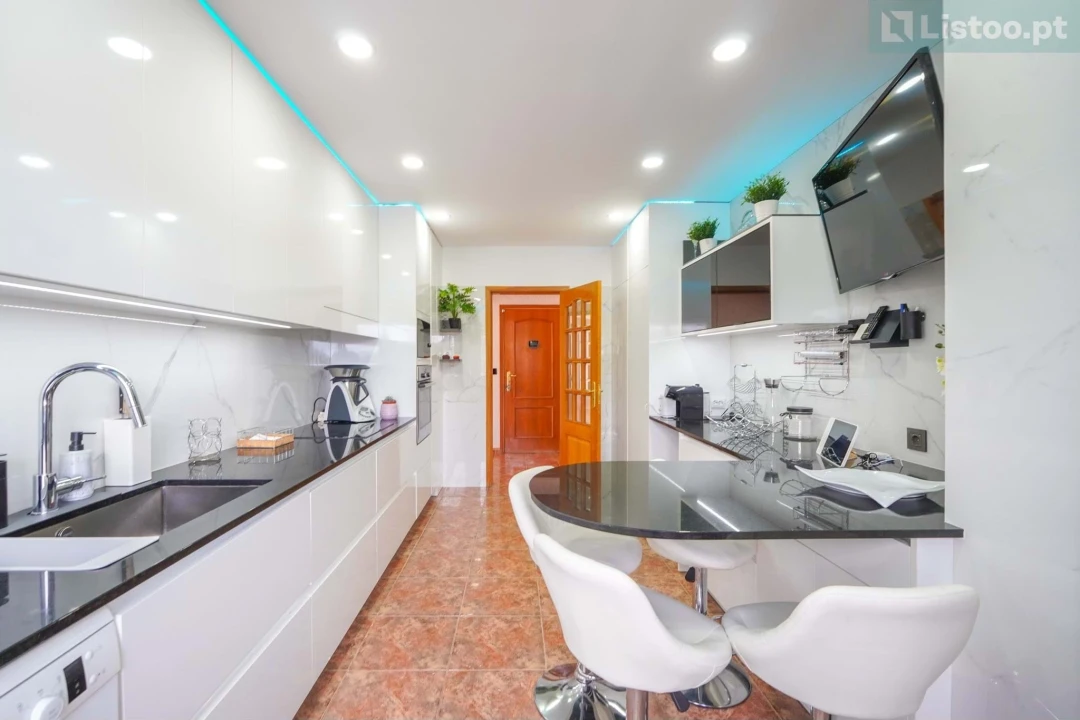 Apartamento T3 para Venda em Loures Foto 19
