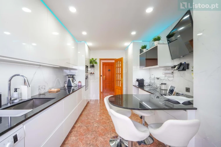 Apartamento T3 para Venda em Loures Foto 19