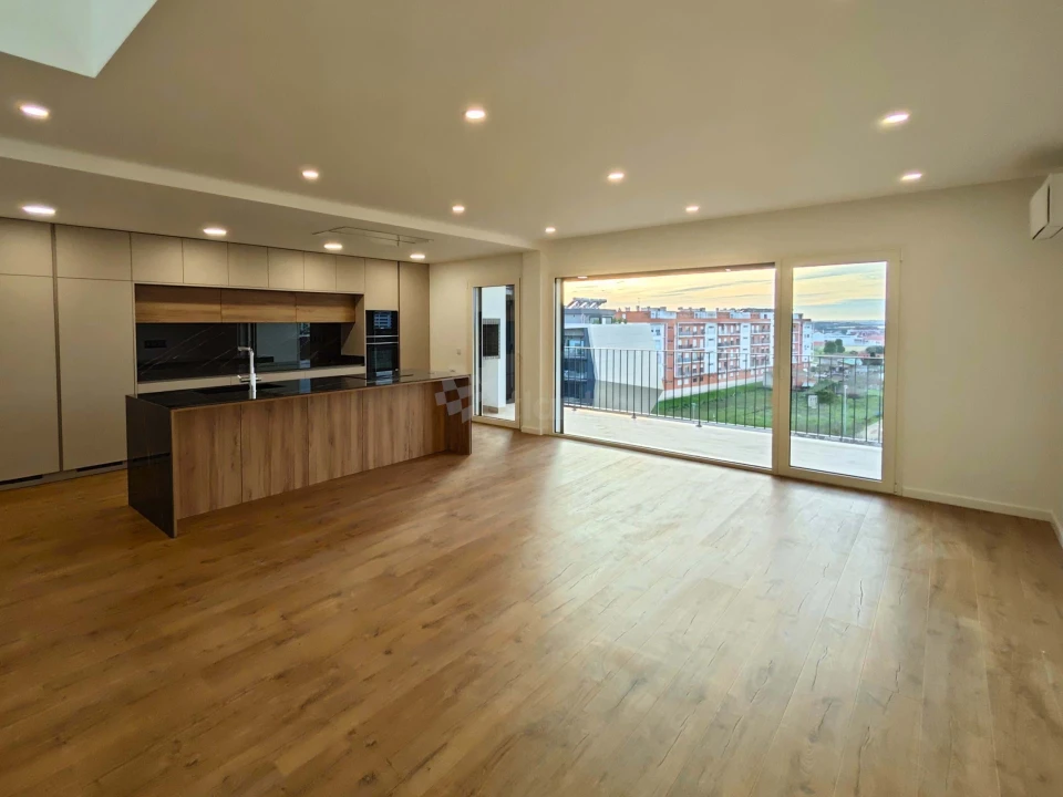 Apartamento T4 para Arrendamento em Montijo e Afonsoeiro Foto 6