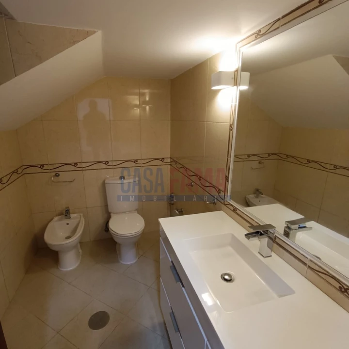 Moradia para Venda em Nine Foto 21