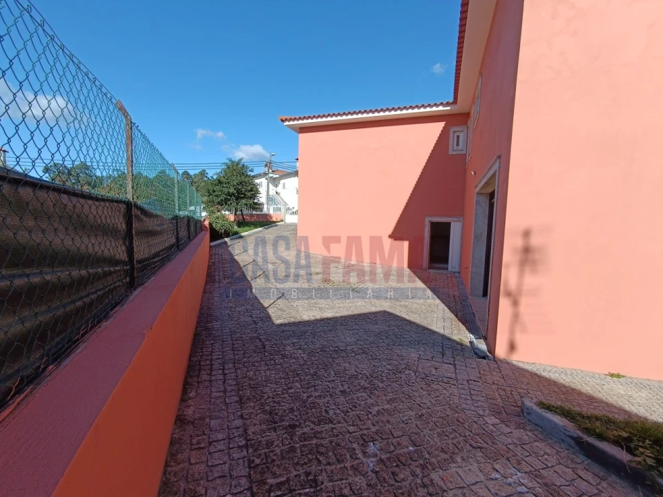 Moradia para Venda em Nine Foto 24