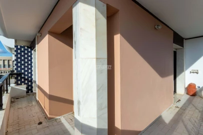 Apartamento T3 para Venda em Faro (Sé e São Pedro)
