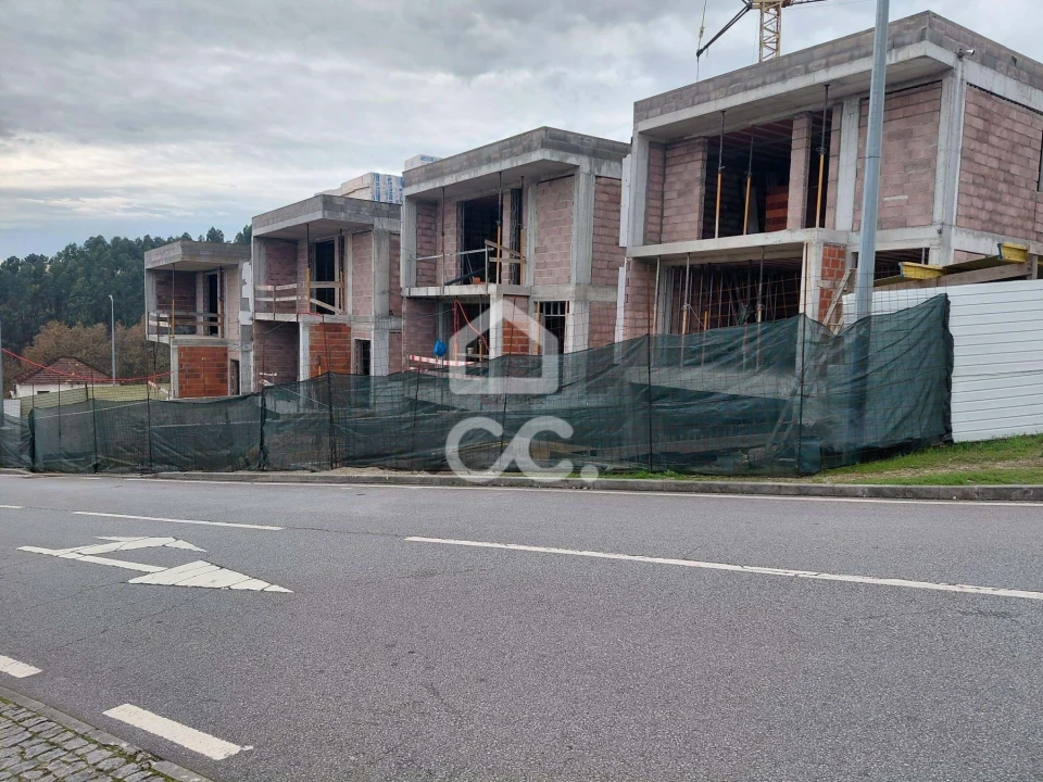 Moradia T3 para Venda em Cristelos, Boim e Ordem Foto 26