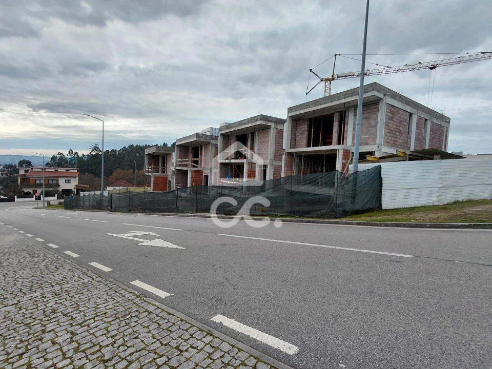 Moradia T3 para Venda em Cristelos, Boim e Ordem Foto 29