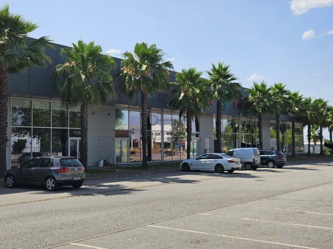 Negócio para Venda em Castelo Branco Foto 1