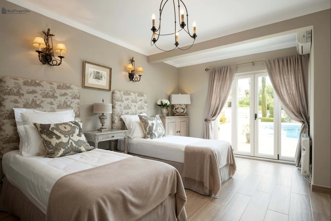 Moradia T3 para Venda em Quarteira Foto 25