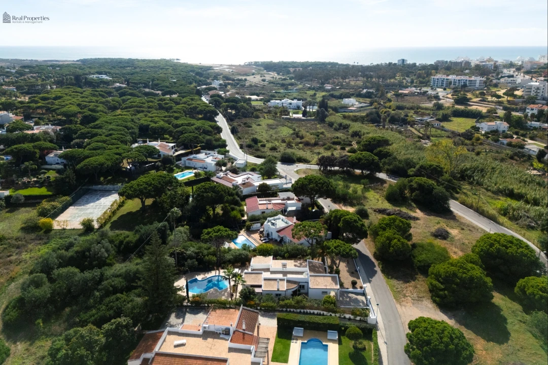 Moradia T3 para Venda em Quarteira Foto 43