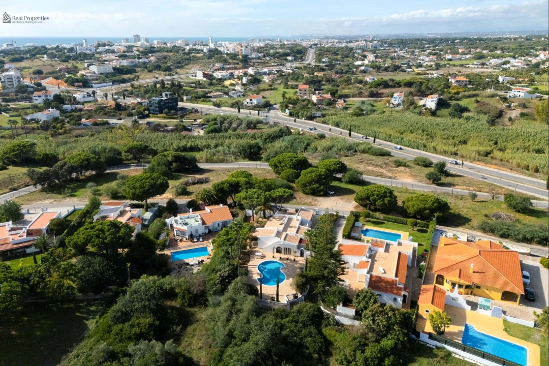 Moradia T3 para Venda em Quarteira Foto 6